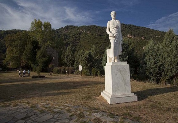25 01 16 ARISTOTELIS